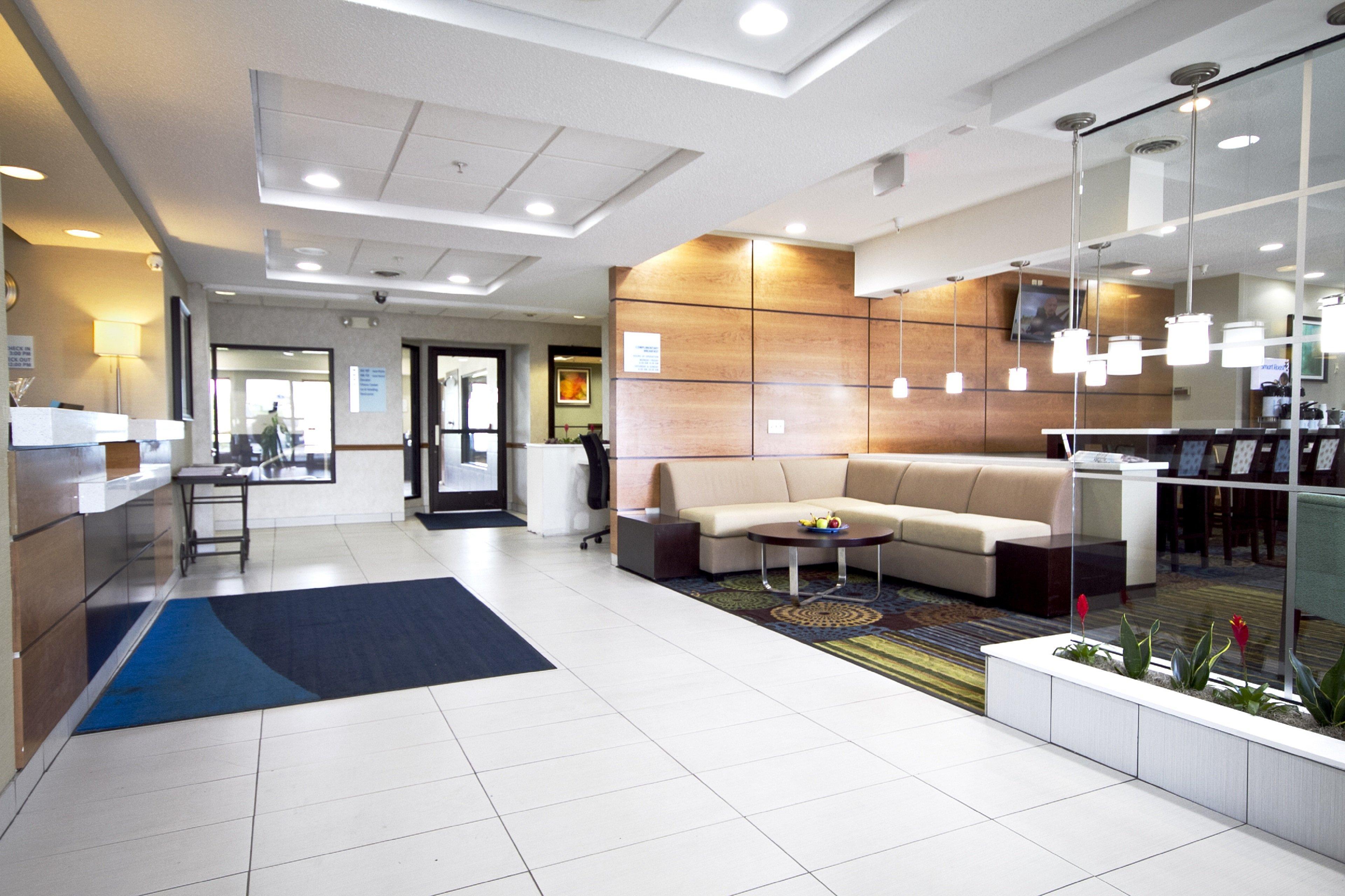 Holiday Inn Express Adrian By Ihg Buitenkant foto
